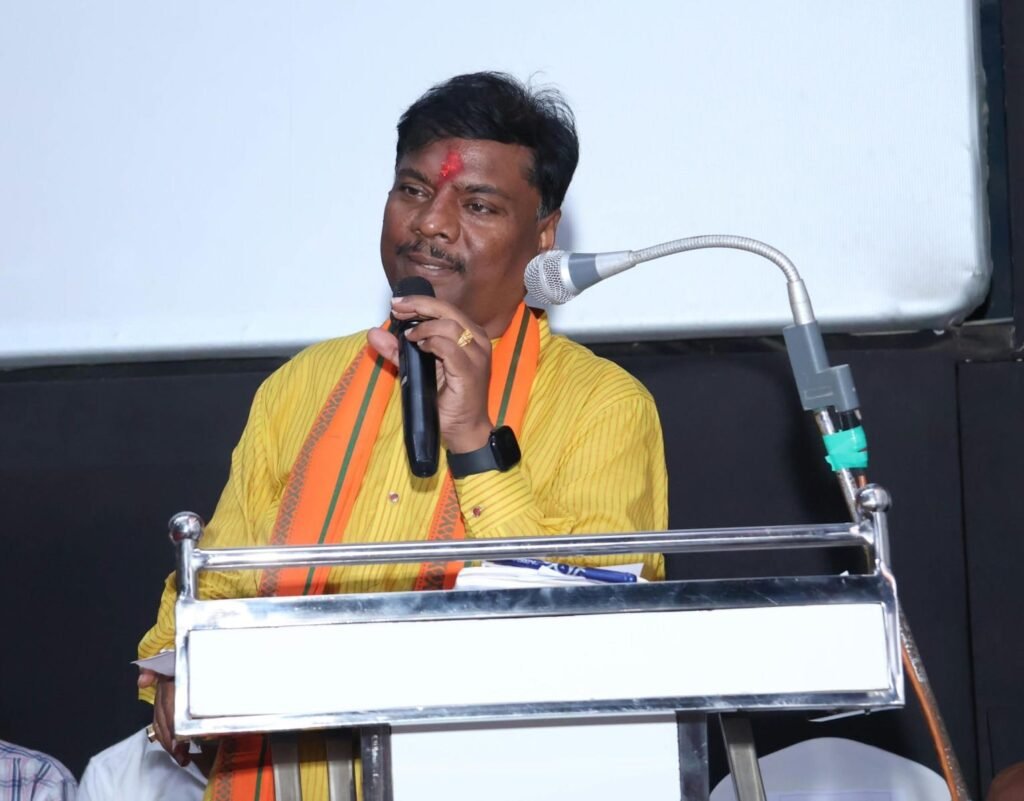 ग्रामीण विकास में पंच-सरपंचों की सक्रिय भागीदारी जरूरी-वन मंत्री श्री केदार कश्यप.