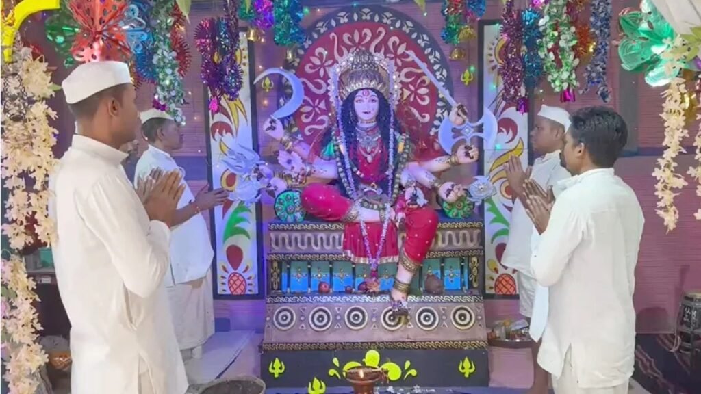 Raipur Central Jail : छत्तीसगढ़ की जेल में अनोखा नवरात्र उत्सव, 760 बंदी कर रहे नौ दिनों तक उपवास’ भजन-कीर्तन से भक्तिमय माहौल